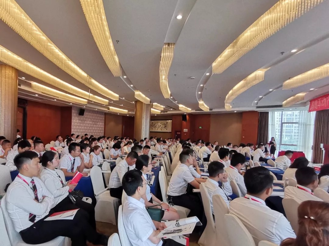 1561963435303072.jpg 640.webp (10).jpg